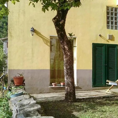 2 Bedroom Lovely In Valdipino